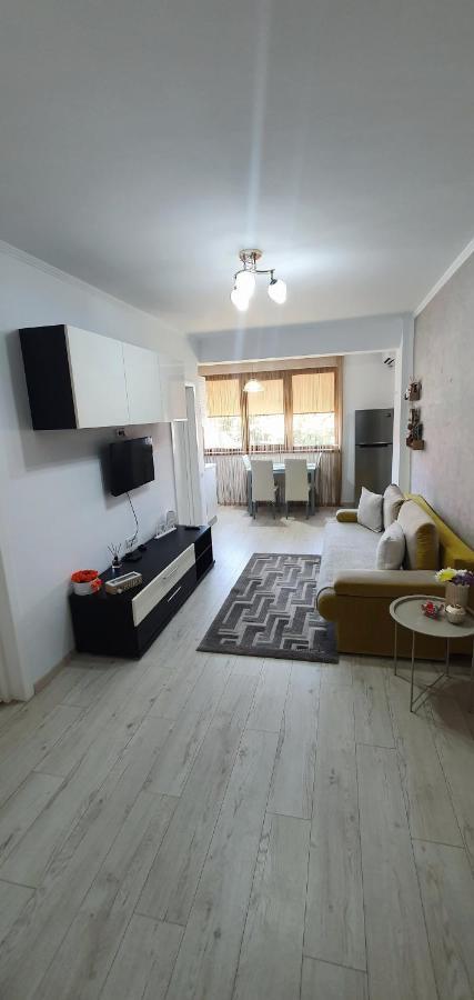 Sarah Apartment Κονστάντζα Εξωτερικό φωτογραφία