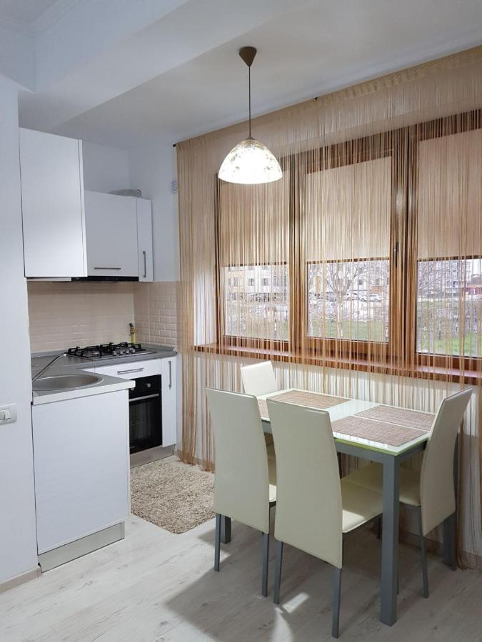 Sarah Apartment Κονστάντζα Εξωτερικό φωτογραφία