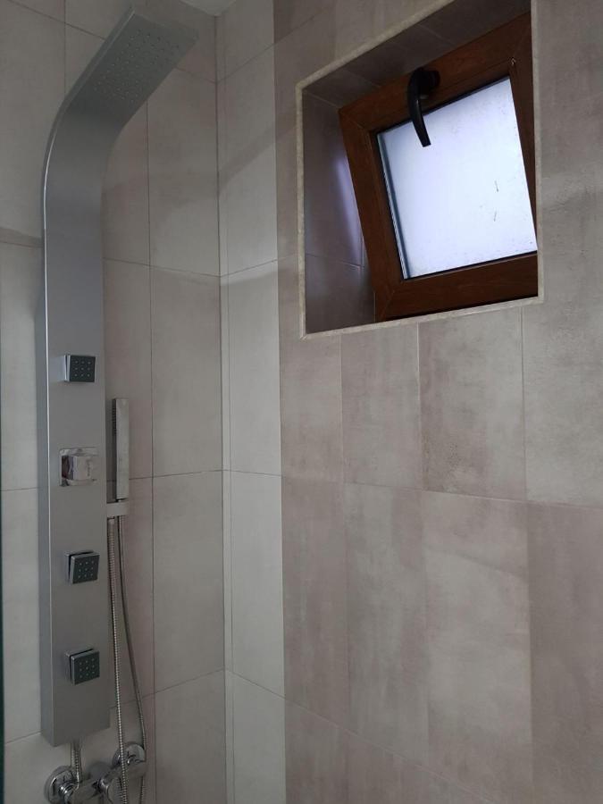 Sarah Apartment Κονστάντζα Εξωτερικό φωτογραφία