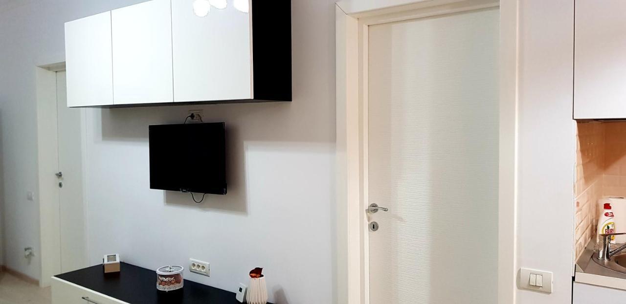 Sarah Apartment Κονστάντζα Εξωτερικό φωτογραφία